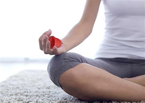 Hacer Yoga Con La Copa Menstrual Sileu Cup Copas Menstruales Y Accesorios