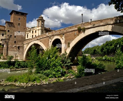 The Pons Fabricius Ponte Fabricio The Oldest Original Bridge In Rome