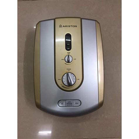 tam nuoc nong truc tiep  bom dien lanh van nhon