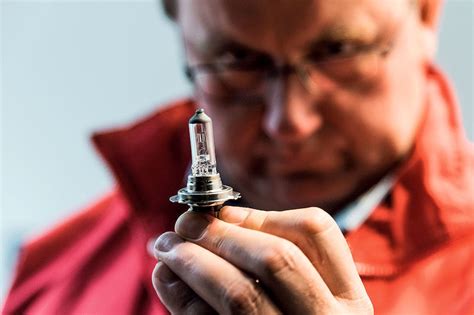 20 H7-Lampen im AUTO BILD Test - AUTO BILD