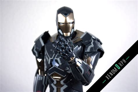 Hot Toys Sneaky Mark Iron Man MMS Photo Video Review