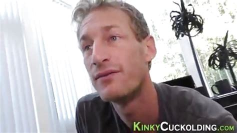 Kink Vrouw Geniet Van Zwarte Pikken Voor Gezicht Man PORN