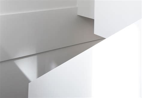 White envelope discovery at the awards show causes confusion