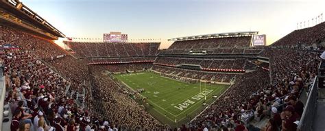 The Worlds Biggest Arenas A List Of The Top 10 Biggest Arenas In The