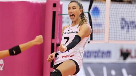 Milli Voleybolcumuz Hande Balad N Dan Bikinili Pozlar Magazin