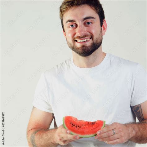 Poster Foto Sand A Salud Saludable Frutas Chico Joven Gay Blanco Rojo Frutas Verano Refresca