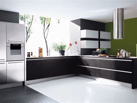 Встроенная техника на кухню: гарнитуры со встроенной бытовой техникой