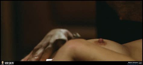 Naked Mylène Jampanoï in The Maneater