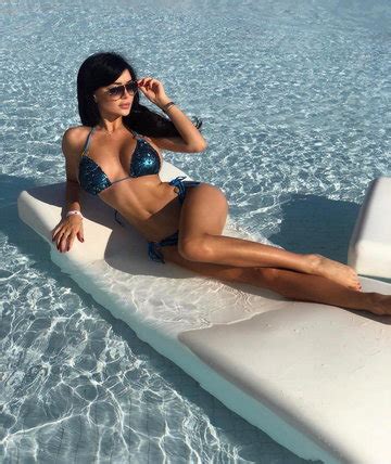 10 Hot Sexy Magda Matuszewska Bikini Pics