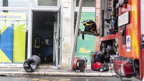 Incendio In Un Ufficio Postale Dei Parioli Due Edifici In Fiamme La