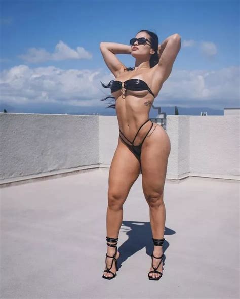 Model Risks Wardrobe Mishap In Bikini That S So Tiny It Looks Like A Belt Daily Star