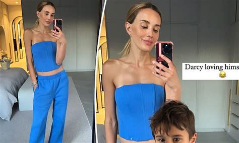 Rebecca Judd Suffers A Rare Instagram Fail As The Afl Wag Poses Up For