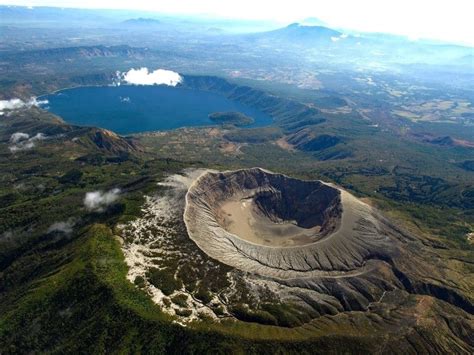 Lago De Coatepeque Santa Ana Expedia Se