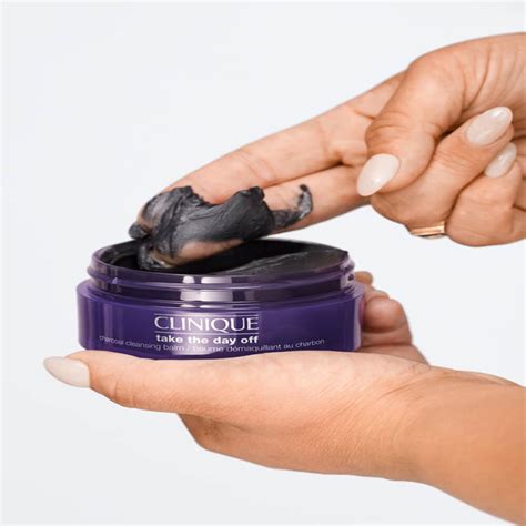 Clinique Take The Day Off Charcoal Cleansing Balm Sabbioni It