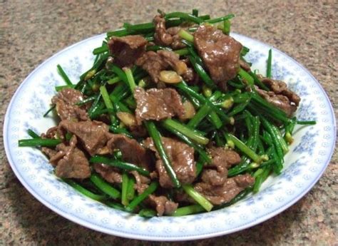 Delicious Chive Buds Stir Fry With Beef