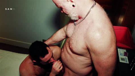 好孩子给爸爸口交 Pornhub Gay