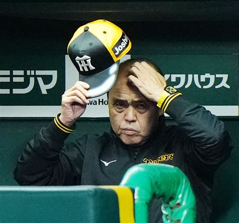 【阪神】大幅打線組み替えに佐藤輝明1号も実らず甲子園「伝統の一戦」敗れ貯金1 プロ野球写真ニュース 日刊スポーツ