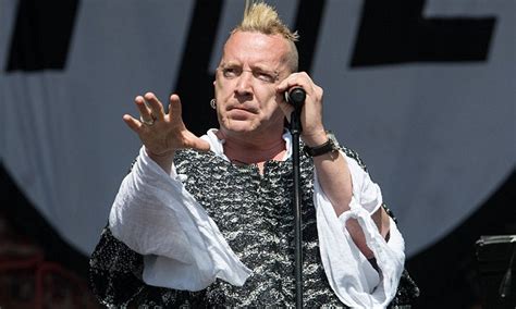 Sex Pistols John Lydon Reveals He Has To Wear Glasses On Stage So He Doesn T Fall Off Daily