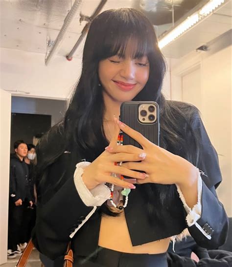 Pinterest Lisa Blackpink Instagram Blackpink Lisa Lisa Blackpink Hot Photoshoot