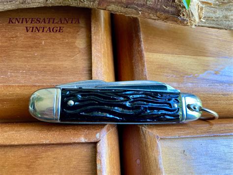 Colonial Forest Master pocket knife ~ Vintage