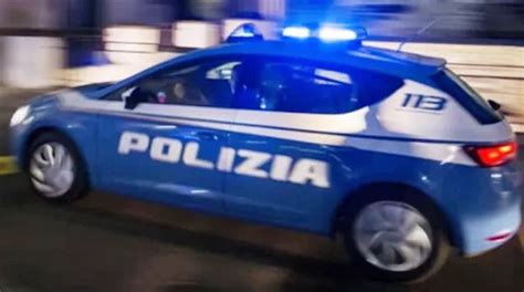 YouTG NET Con L Auto Rubata E Senza Patente Fugge Dalla Polizia