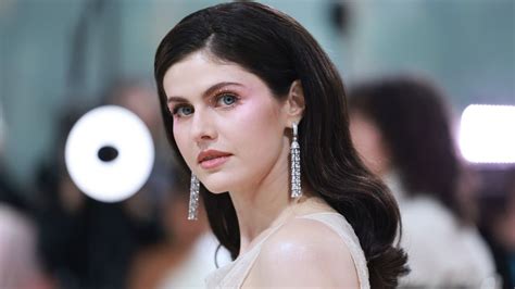 Alexandra Daddario Looks Gorgeous In Sheer Dress At Event But Trying