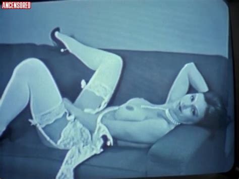 Naked Tammy Parks In Compromising Situations