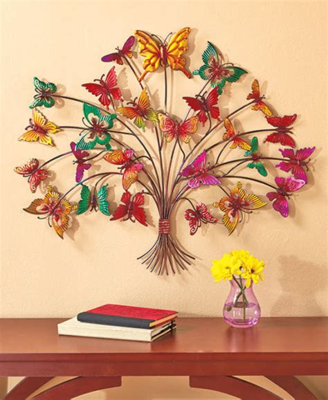 15 Timeless Metal Wall Art For a Breathtaking First Impression