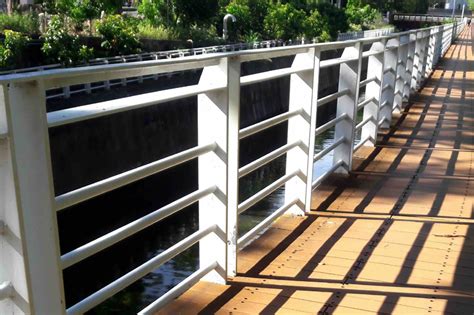 SPC/WPC – Uncommon Surfaces