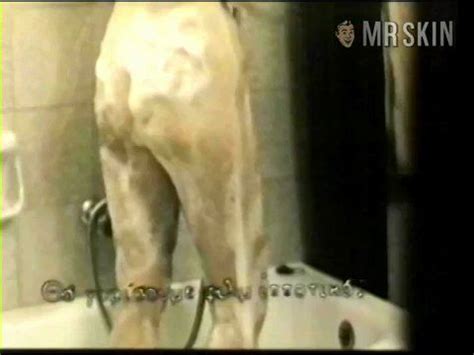 Una Moglie Due Amici Quattro Amanti 1980 Nude Scenes Pics Clips Ready To Watch Mr Skin