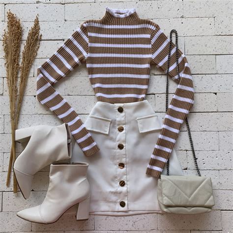 Blusa Modal Canelada Gola Alta Bicolor Nude E Off Dondoca Moda Feminina