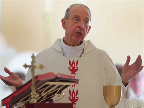 In Mass homily, outgoing USCCB president encourages examination and