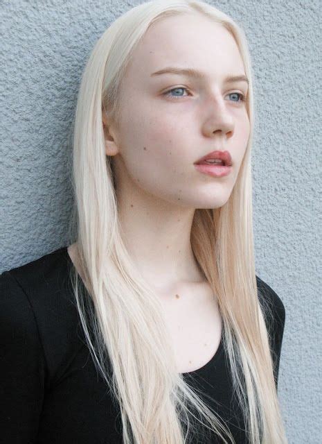 White Blonde Hair Pale Blonde Gorgeous Girls Pretty Face Pretty Woman Model Aesthetic