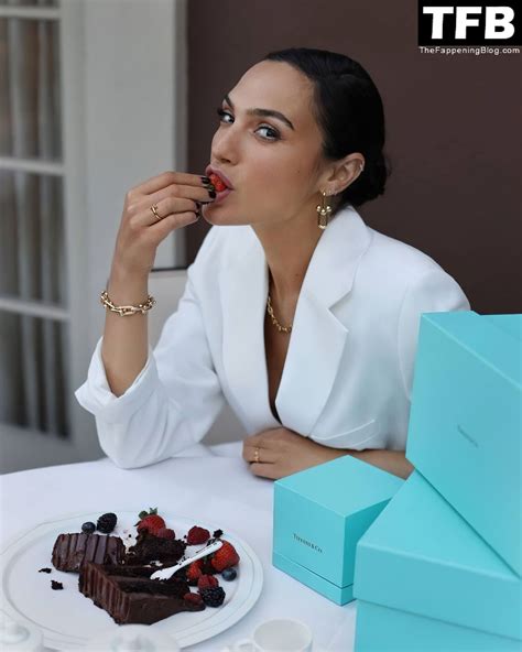 Gal Gadot Gal Gadot Https Inked Hriss Nude Leaks OnlyFans Photo TheFappening