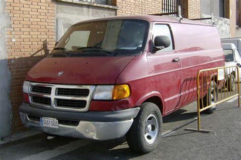 Dodge Ram Van