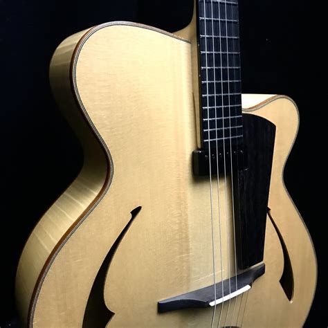 Eastman PG2 Blonde Archtop Jazz Guitar 2350259 HOLD Guitars N Jazz