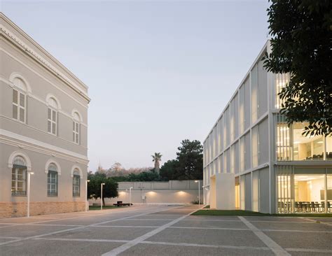 Campus Turia de la Universidad Europea de Valencia - Ramón Esteve