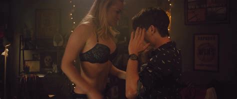 Naked Sophie Faulkenberry In Alex Strangelove