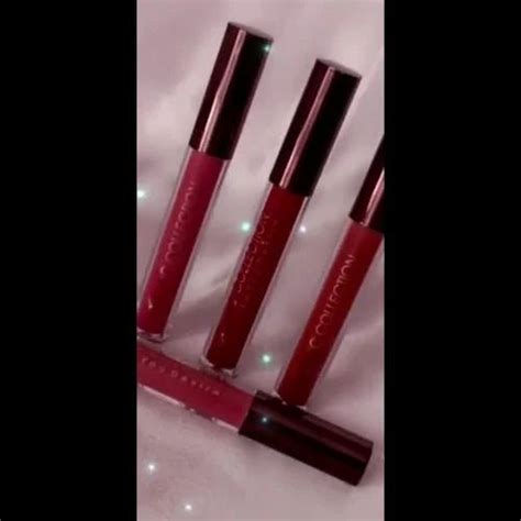 Natural Cosmic Collection Hot Red Liquid Lipstick Ml At Rs Piece In Kanpur