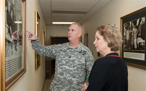 Susan Eisenhower Visits The Eisenhower Army Medical Center Article The United States Army