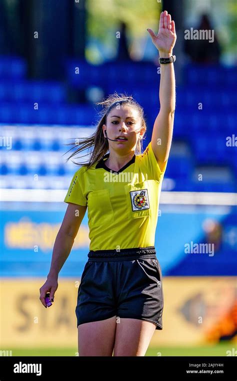 Barcelona Dec 21 The Female Referee Sara Fernandez At The Spanish