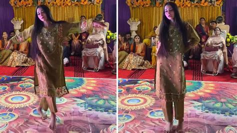 Bride Dance On The Lata Mangeshkar Song In Pakistani Wedding