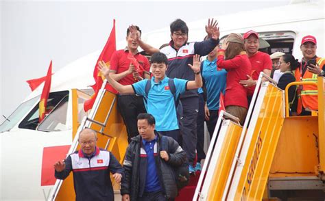 Vietjet Air nhận trách nhiệm về việc diễn bikini trên máy bay