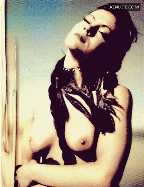 Alyssa Milano Sexy Poses Fully Naked In An Old Photoshoot AZNude