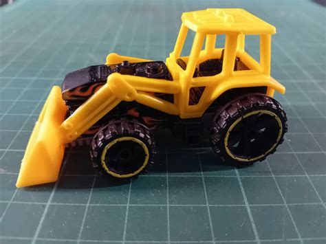 Hot Wheels Traktor Dippy No