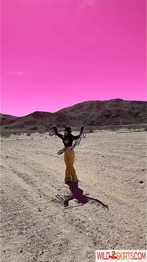 Carrie Keagan CarrieKeagan Nude Instagram Leaked Photo