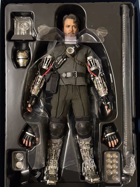 Hot Toys Tony Stark Mech Test Version Mms B Special Edition Iron Man Hobbies Toys Toys