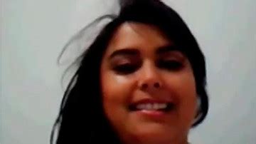 Amateur Indian Sweetheart Showing Off Her Nice Tits Porn