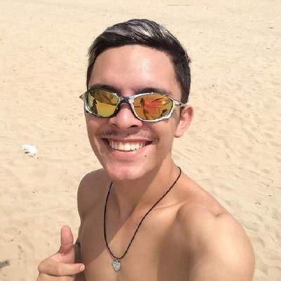 Manda Nude Melovenudes Twitter