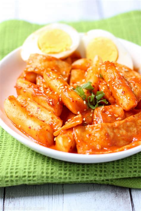 Membuat Tteokbokki Khas Korea Makanan Tteokbokki Khas Korea